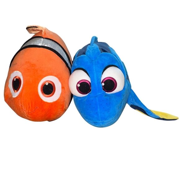 Disney/Pixar Large Finding Nemo/Dory Plush Lot-25 in-Used - Picture 1 of 12